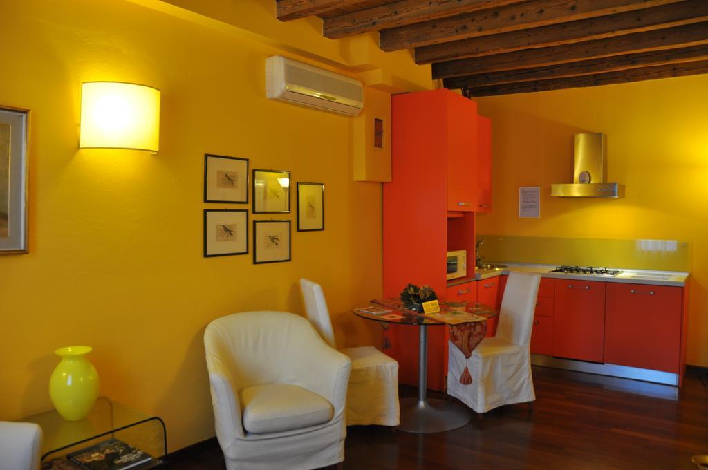 Piazza Nova Guest House Ferrara Room photo
