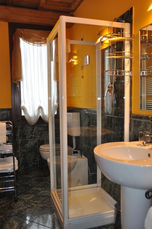 Piazza Nova Guest House Ferrara Room photo