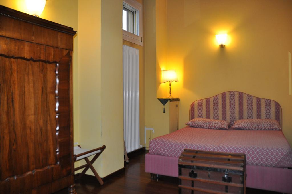 Piazza Nova Guest House Ferrara Room photo